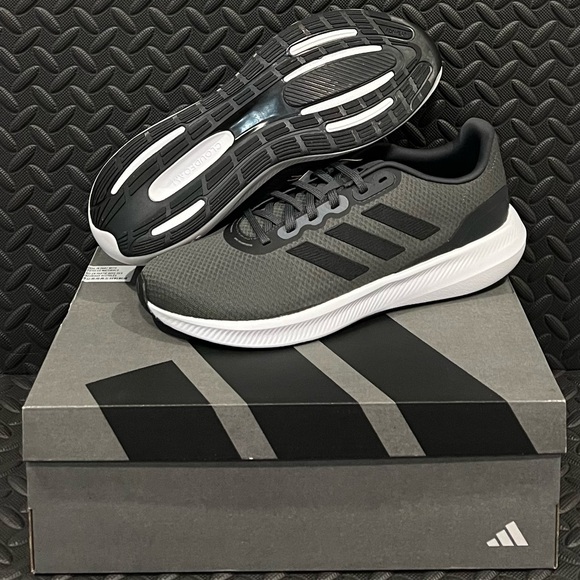 Mens Adidas Athletic Running Shoes Black Grey Size‎ 12 - Picture 1 of 5